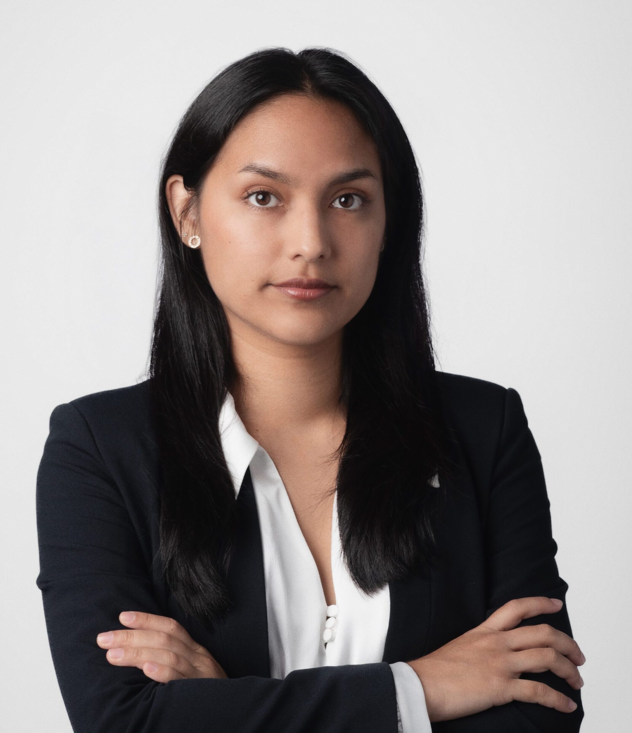 Gabriela Regalado Malca - 
Asociada